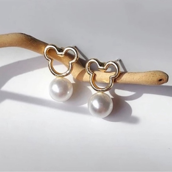 Mickey Minnie Mouse Pearl Earrings